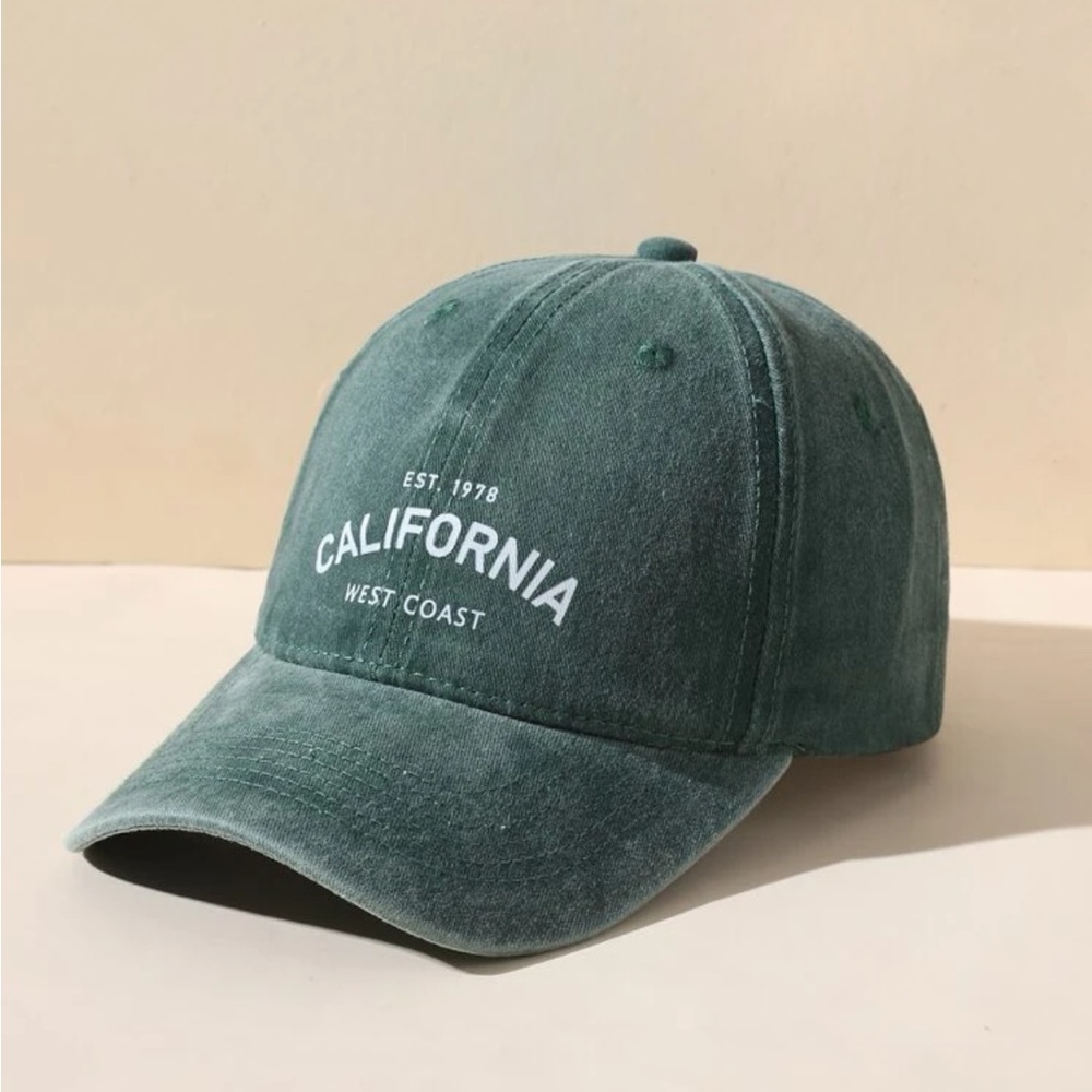 California Baseball Hat 🧢 - Picture 2 of 3